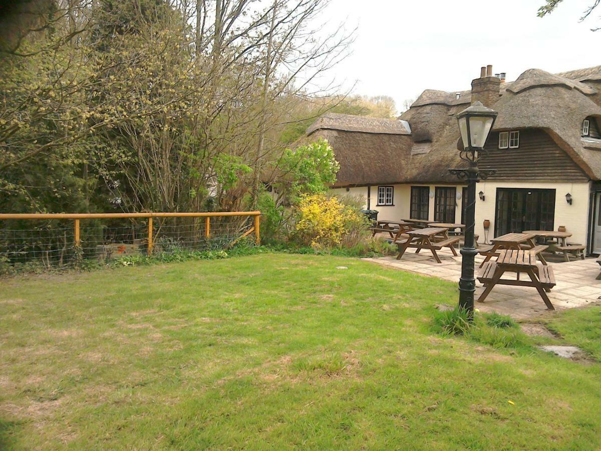 The Crown Inn Alvediston Exterior foto