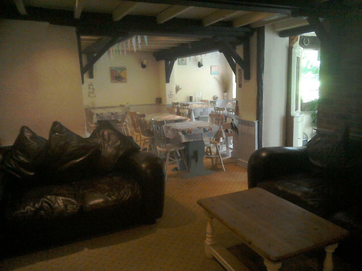 The Crown Inn Alvediston Exterior foto